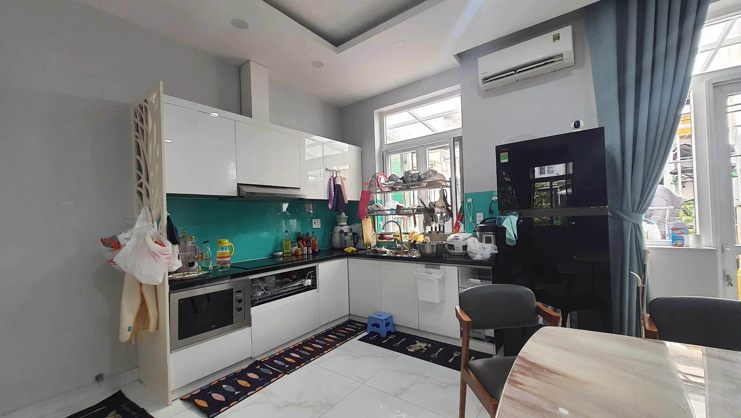 Biệt Thự Đơn Lập 12x25 - Full Nội Thất Mới