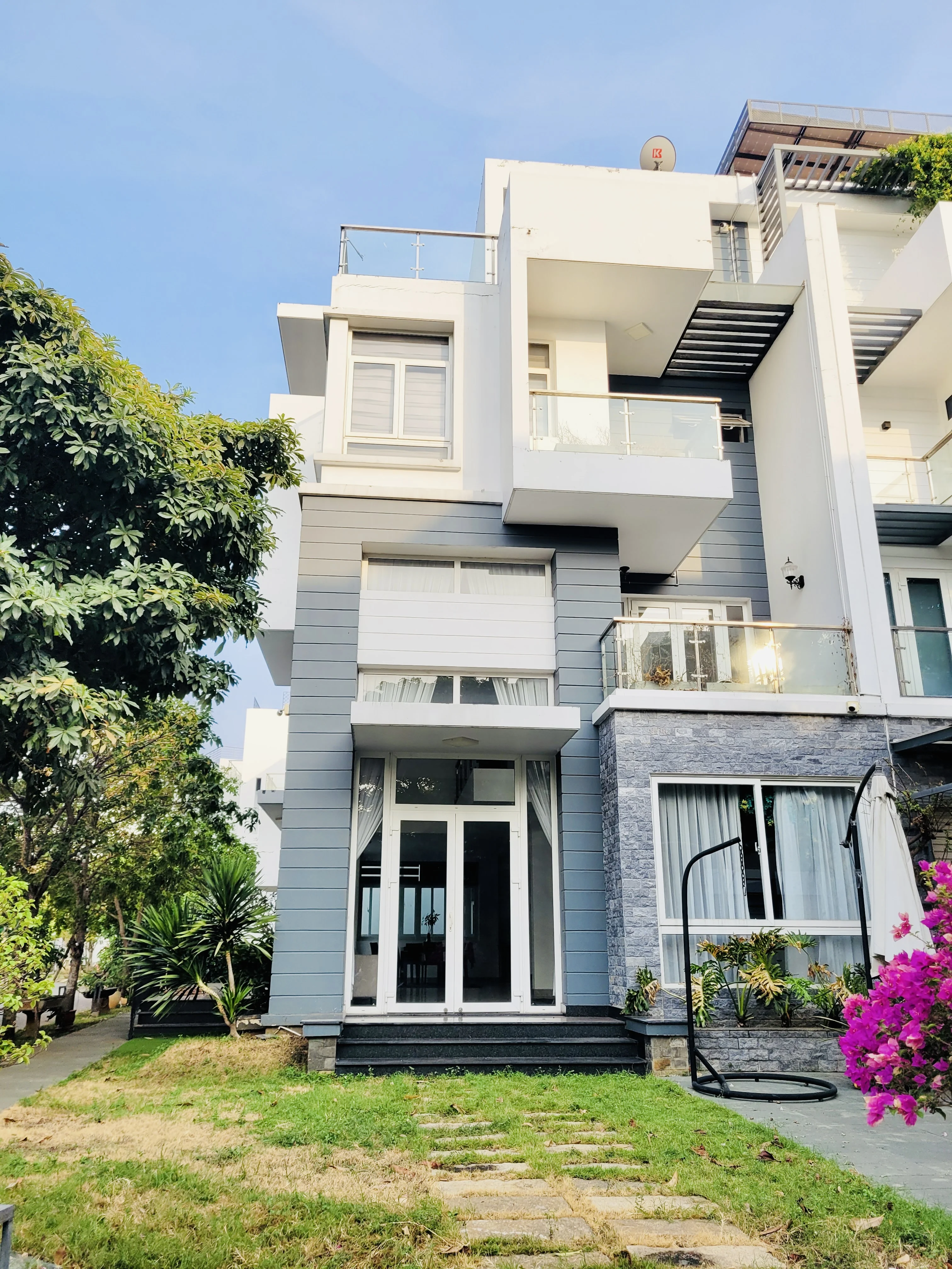 Biệt Thự Đơn Lập View Công Viên 14x23 - 2