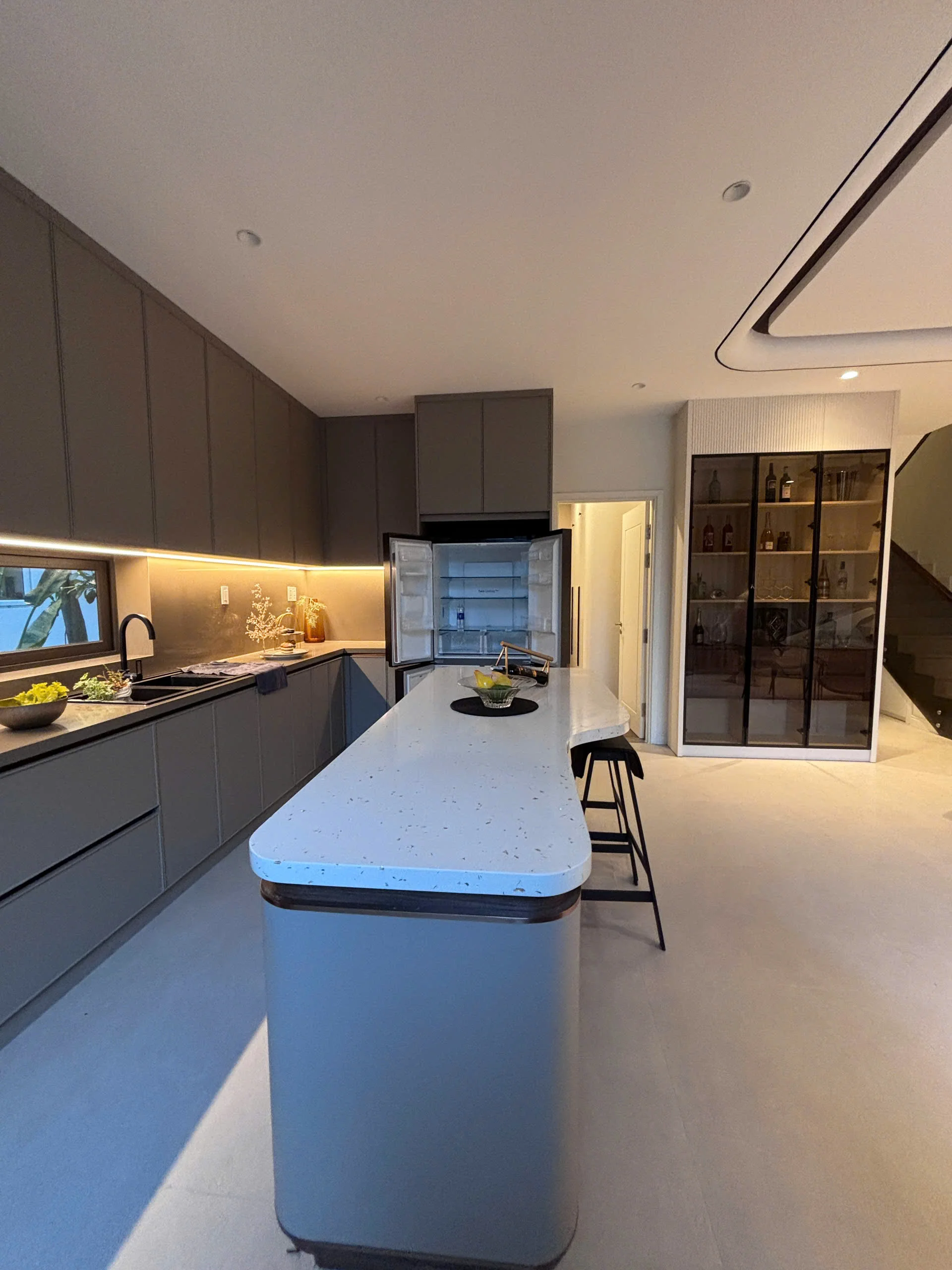 Biệt Thự Góc View Công Viên - Nội Thất Sang Trọng - Ảnh 13